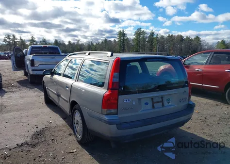 2001 Volvo V70 2.4T из США, поврежденный, VIN YV1SW58D311025931